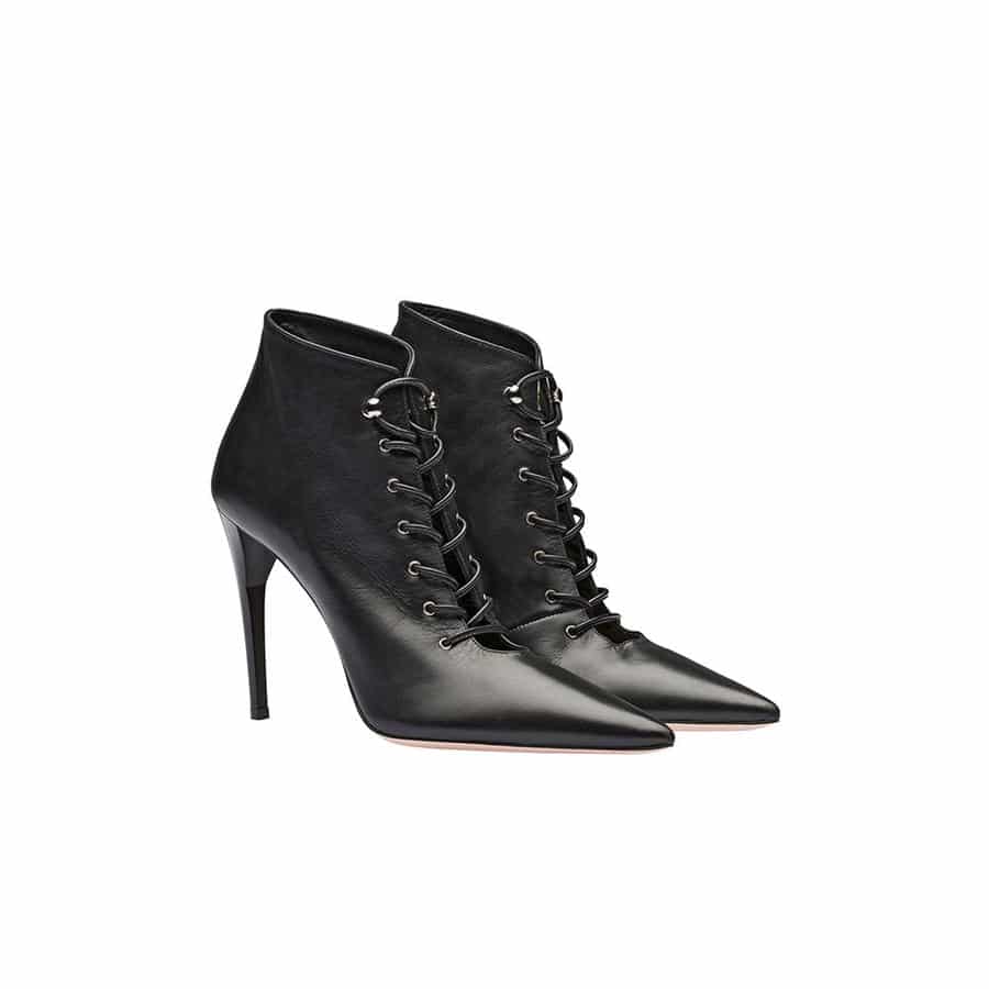 Les chaussures de la rentrée 2018 - Miu Miu Bottines à lacets, Miu Miu, 750 €