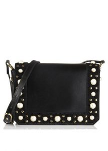 Sac à main Sandro en cuir noir orné de clous et de perles