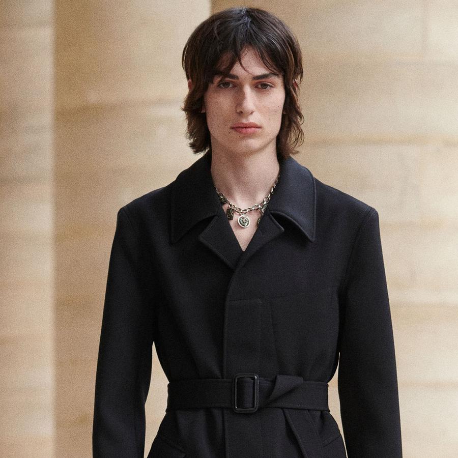 Le collier charm's de la collection Givenchy homme automne-hiver 2019-2020